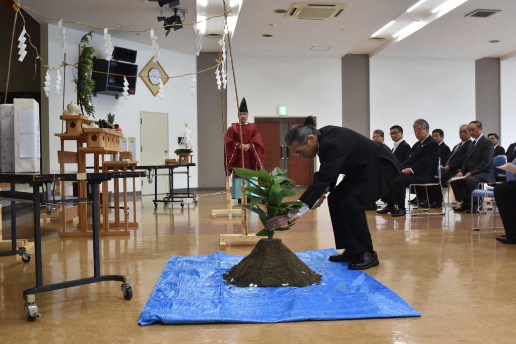 鎌入れの儀（株式会社　アトリエブンク）の画像