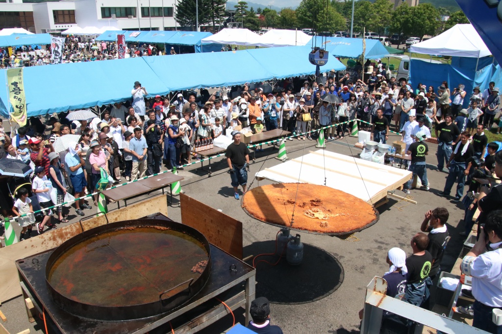 ジャンボコロッケの様子9
