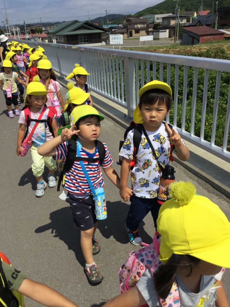 遠足に出かけました９